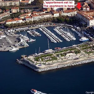 2 Neuf Sur Le Port à Coté De La Saint-Raphaël